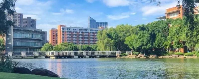 婚前应该了解的法律常识(婚姻关系或同居关系时间的长短、是否存在过错等方面来决定。嫁妆的归属权？)